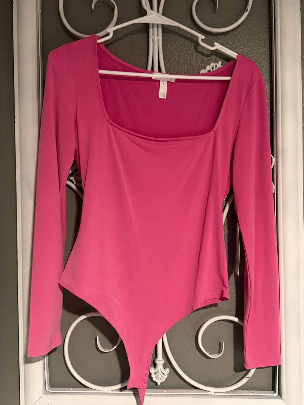 Leith Fuchsia Long-Sleeve Scoop Neck Bodysuit